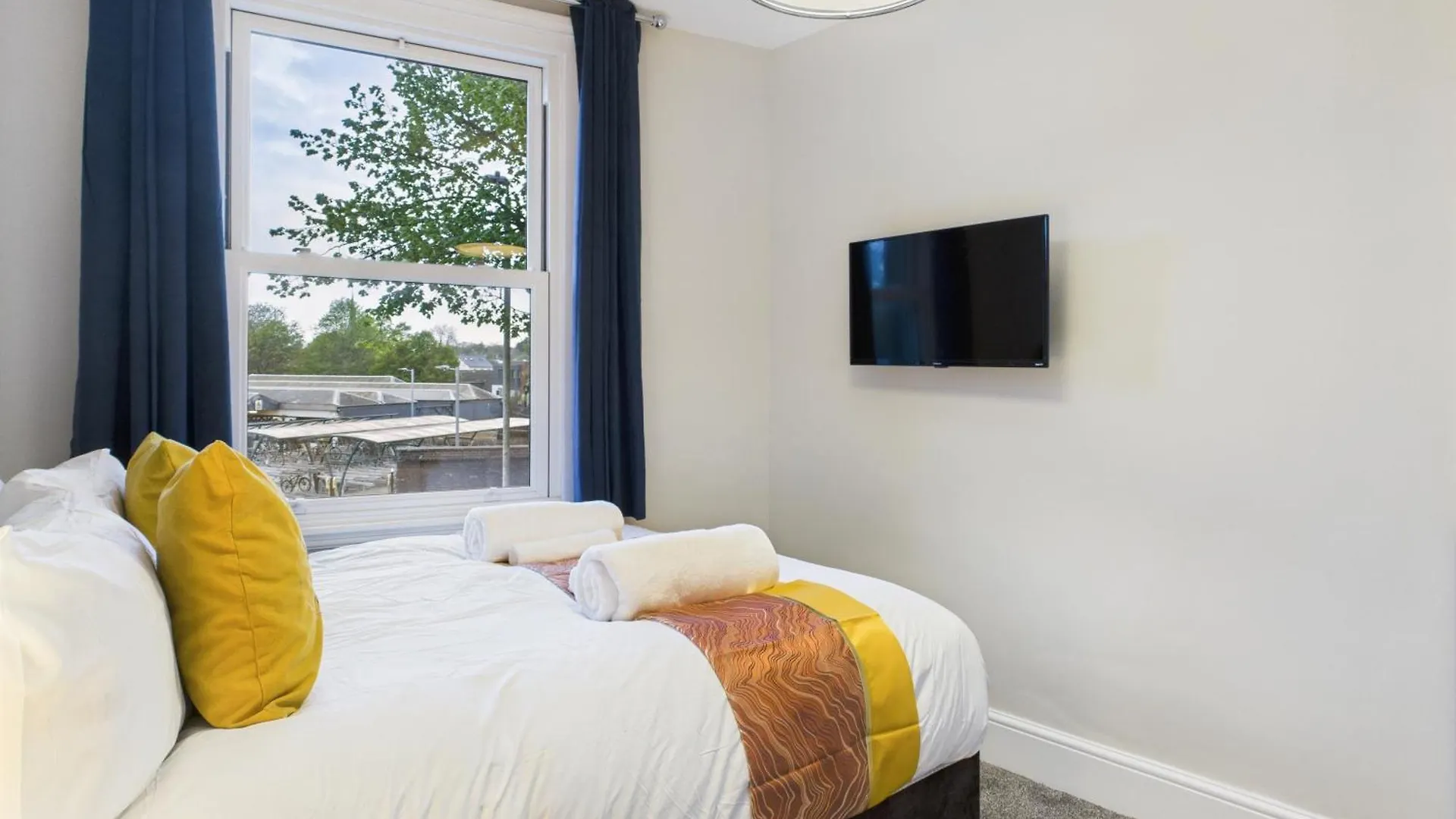 Holiday home New Queens Road Property By Signature Stays Cheltenham United Kingdom