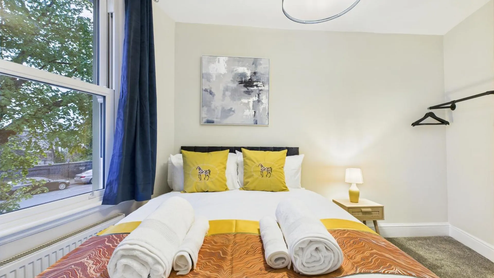 New Queens Road Property By Signature Stays Cheltenham 0*,  United Kingdom